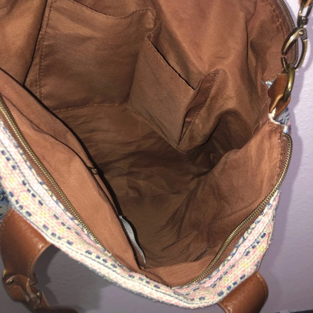 Purse - Picture 2 of 2